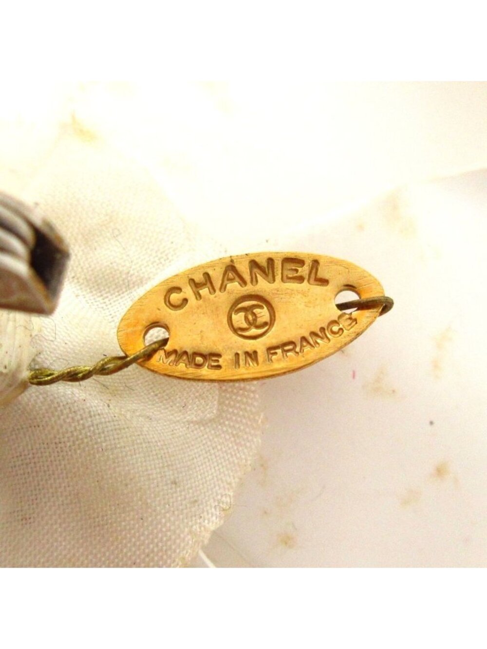 Chanel Corsage Camellia White Brooch - Picture 3 of 4